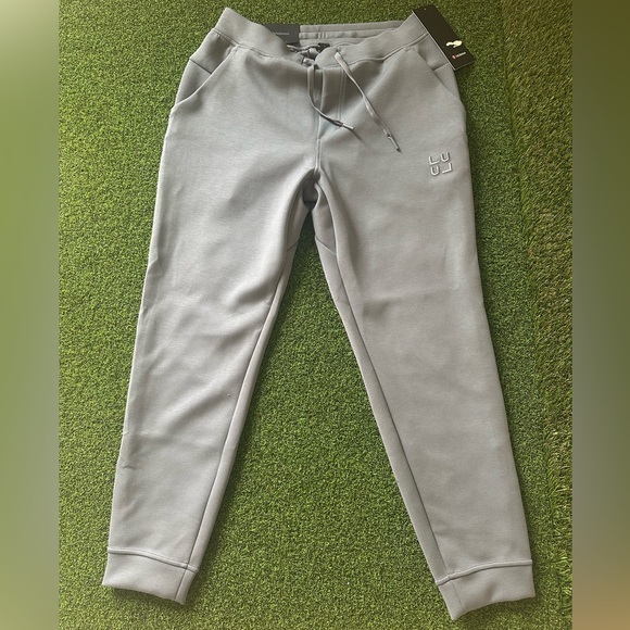 Men’s Lululemon Smooth Space Jogger Graphic Large Grey NWT